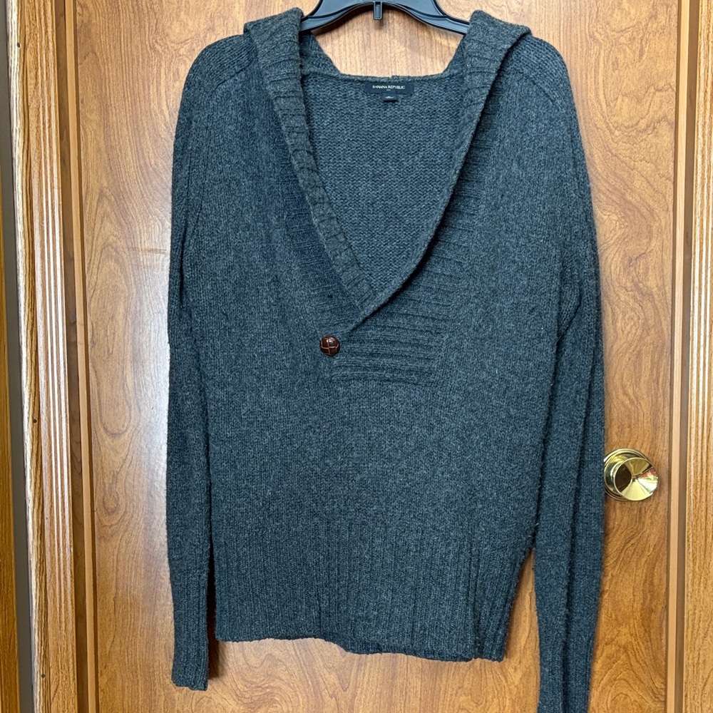 Woman’s Gray Sweater with Shawl Collar and Hood